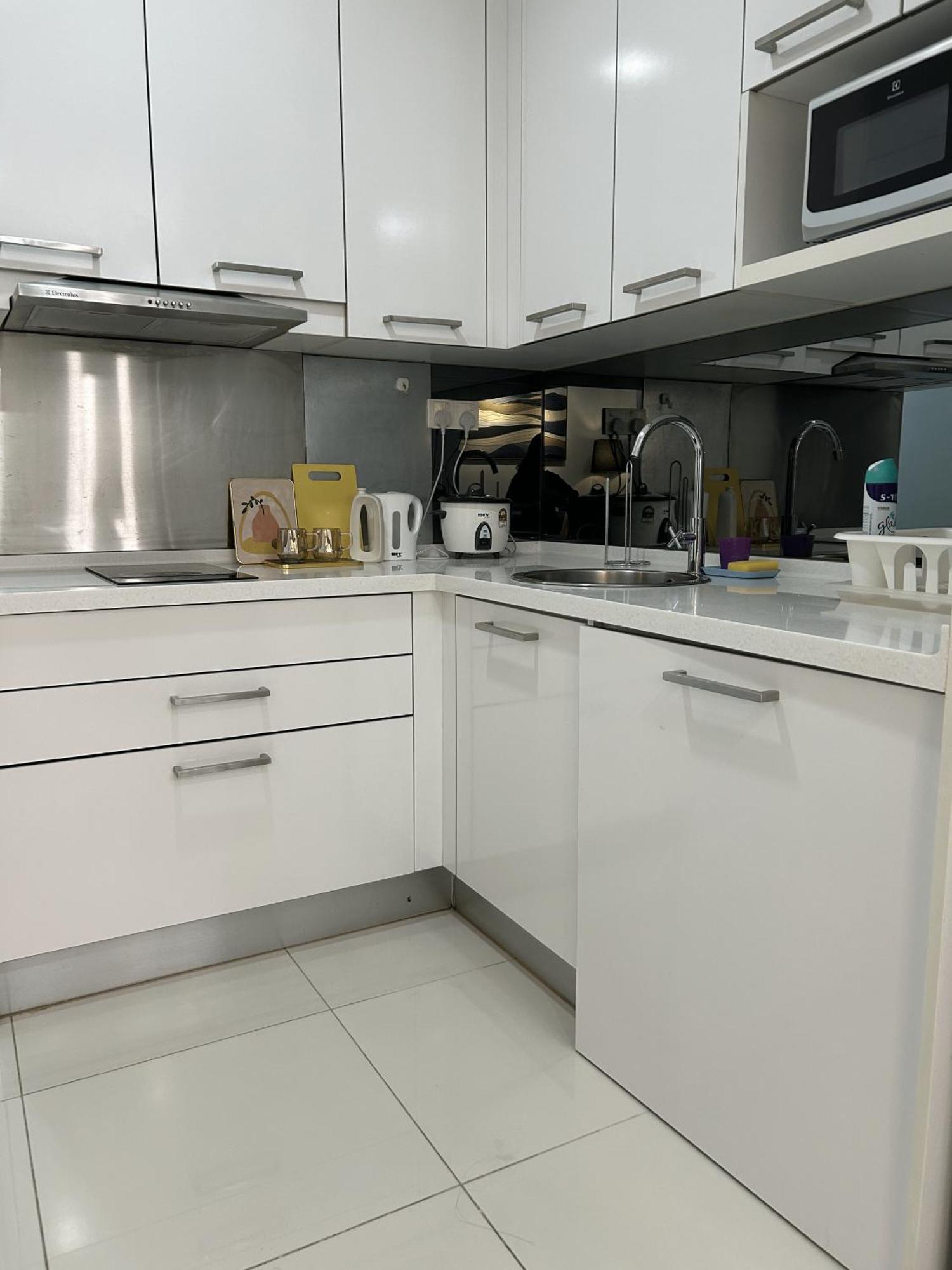 Summer Suites Klcc By Impexia Kuala Lumpur Ngoại thất bức ảnh